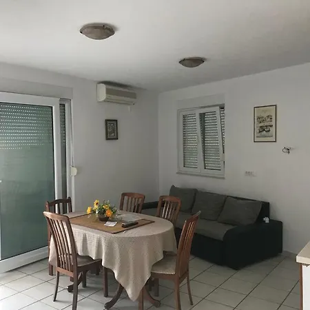 Apartment Boris Baska Voda